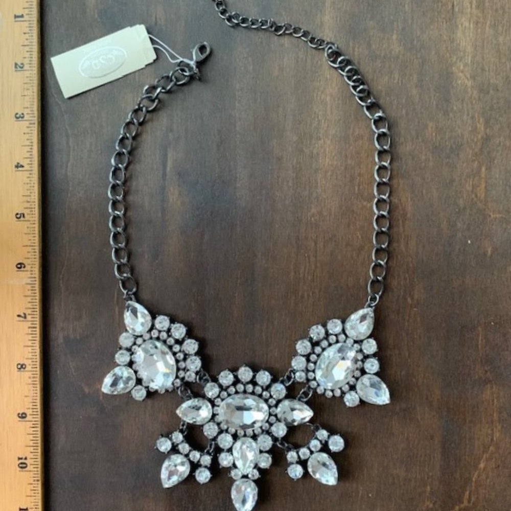 NWT Catherine Stein Statement Necklace